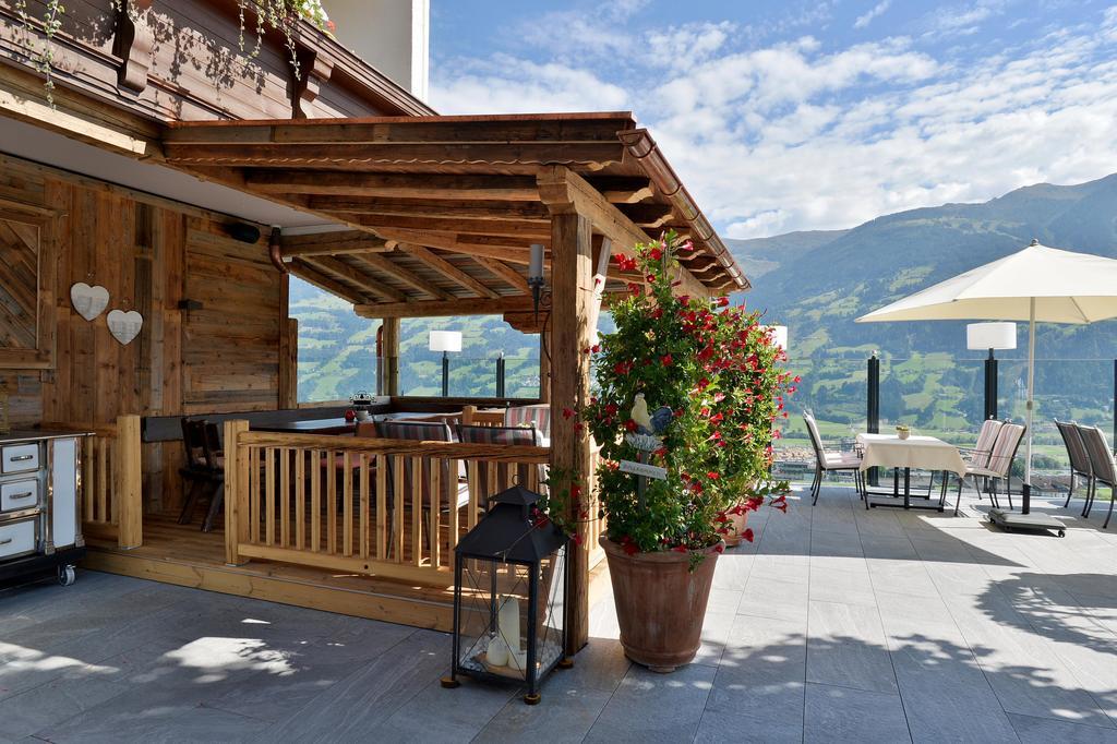 Hotel Waldfriede - Der Logenplatz Im Zillertal Fügen Екстериор снимка